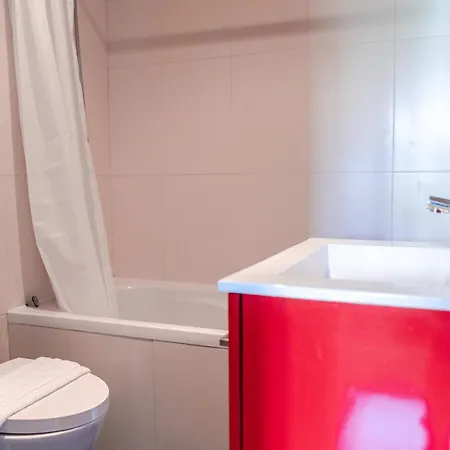 Modern In The Heart Of Lapa Porto