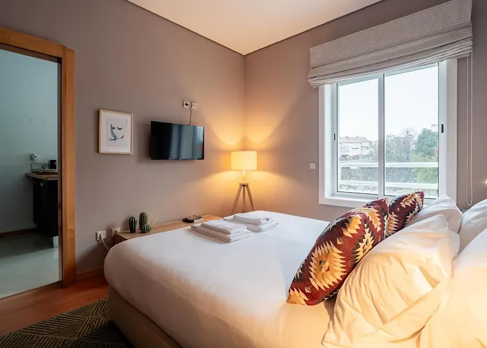 Mauve Perto Do Metro, Cedofeita, بورتو