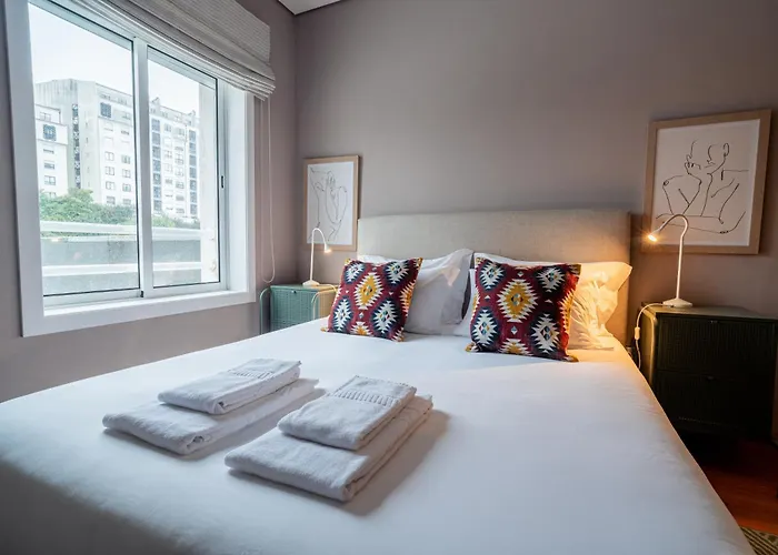 Mauve Perto Do Metro, Cedofeita, *